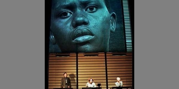 Image:Théâtre et Politique : le Groupov à Paris du 1er au 13 octobre 2013